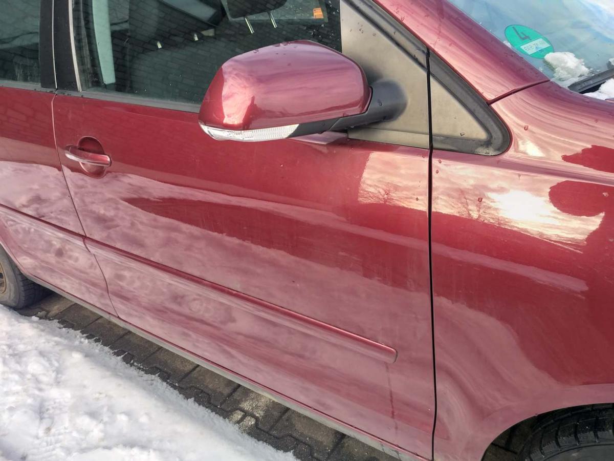 VW Polo 9N3 original T&uuml;r vorn rechts LC3R Winterred 5-T&uuml;rer Rohbau Bj.2005